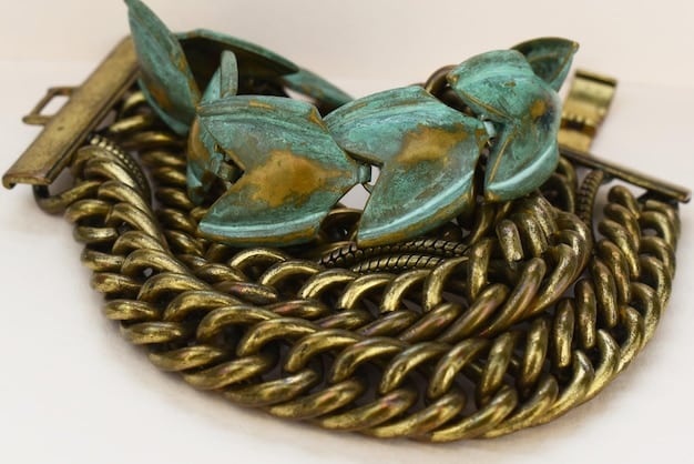 The Complete Guide to Fashion Jewelry Clasps: Types, Security, and Repair