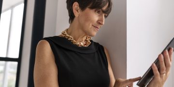 AR's Impact on Fashion Jewelry Shopping: 2026 US Report